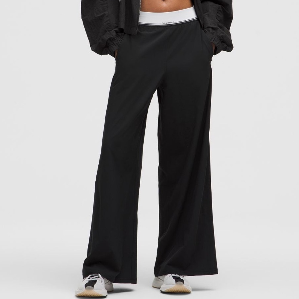 Lululemon Swift High-Rise Wide-Leg Pant in Black (brand new)